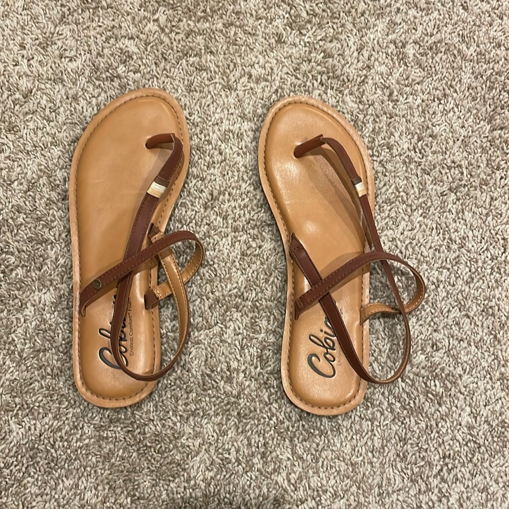 cobian flip flops